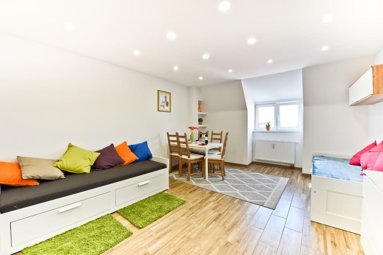 Apartament Centrum Z Miejscem Parkingowym Torun Exterior foto